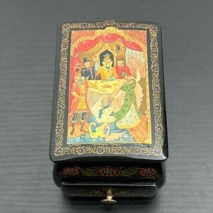 Mstera Russian Footed Black Lacquer Vintage Princess Trinket Box